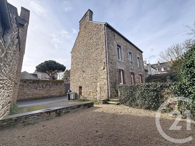 maison à vendre - 7 pièces - 150.0 m2 - GUINGAMP - 22 - BRETAGNE - Century 21 Le Calvez