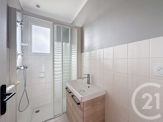 maison à louer - 3 pièces - 59.06 m2 - LOUARGAT - 22 - BRETAGNE - Century 21 Le Calvez