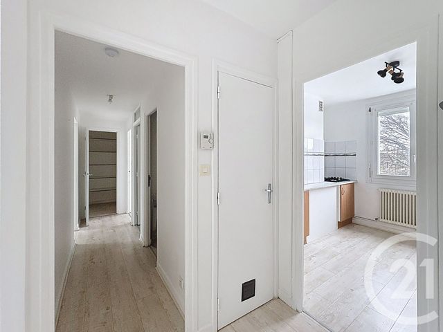 Appartement T3 à louer - 3 pièces - 53.57 m2 - GUINGAMP - 22 - BRETAGNE - Century 21 Le Calvez