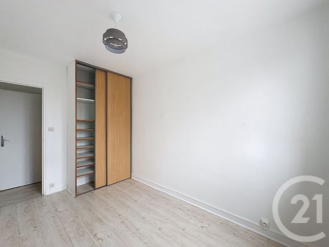 Appartement T3 à louer - 3 pièces - 53.57 m2 - GUINGAMP - 22 - BRETAGNE - Century 21 Le Calvez