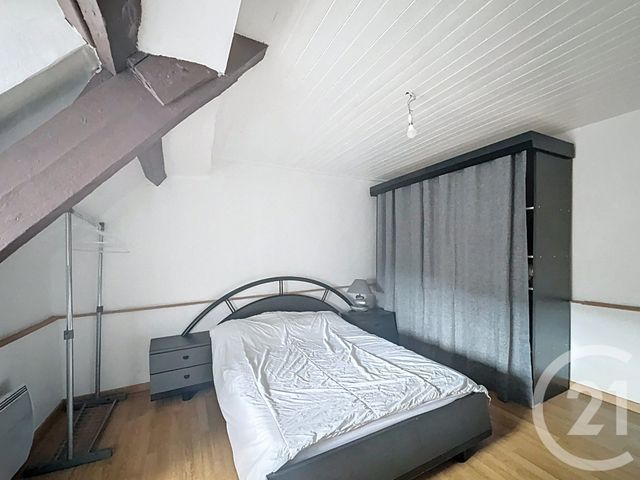 Appartement T3 à louer - 3 pièces - 64.08 m2 - GUINGAMP - 22 - BRETAGNE - Century 21 Le Calvez