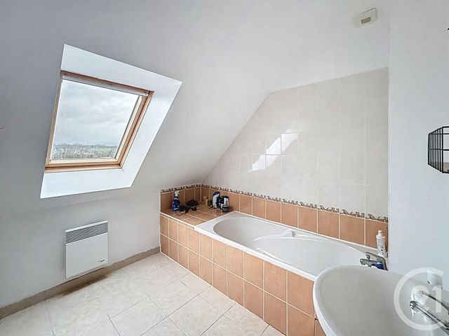 maison à vendre - 6 pièces - 140.0 m2 - PONTRIEUX - 22 - BRETAGNE - Century 21 Le Calvez