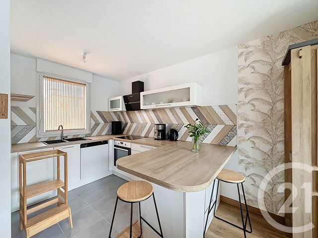 maison à louer - 4 pièces - 74.16 m2 - PLERNEUF - 22 - BRETAGNE - Century 21 Le Calvez