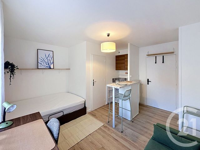Appartement Studio à louer - 1 pièce - 17.17 m2 - GUINGAMP - 22 - BRETAGNE - Century 21 Le Calvez