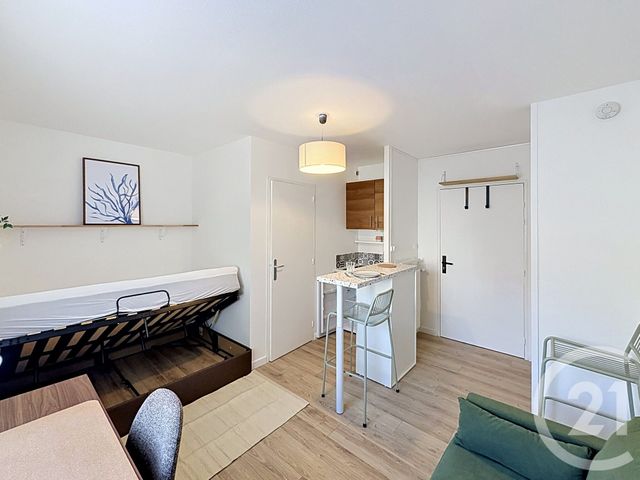 Appartement Studio à louer - 1 pièce - 17.17 m2 - GUINGAMP - 22 - BRETAGNE - Century 21 Le Calvez
