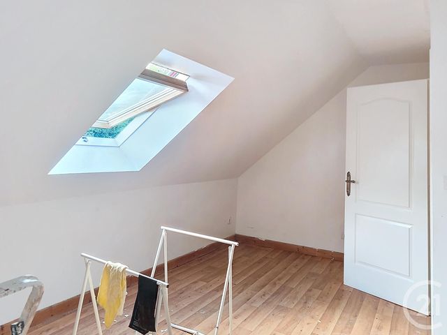 maison à louer - 5 pièces - 123.0 m2 - PONTRIEUX - 22 - BRETAGNE - Century 21 Le Calvez