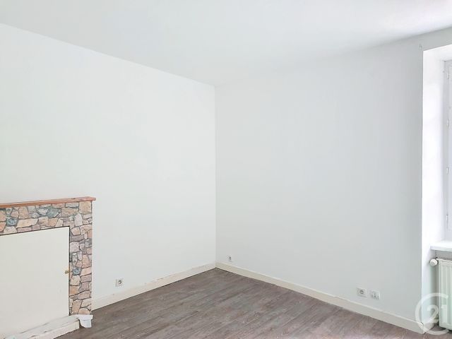 maison à louer - 5 pièces - 123.0 m2 - PONTRIEUX - 22 - BRETAGNE - Century 21 Le Calvez