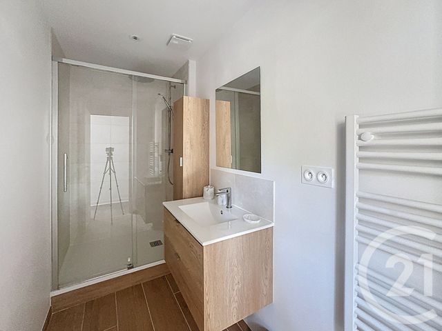 Appartement F5 à vendre - 5 pièces - 90.0 m2 - GUINGAMP - 22 - BRETAGNE - Century 21 Le Calvez