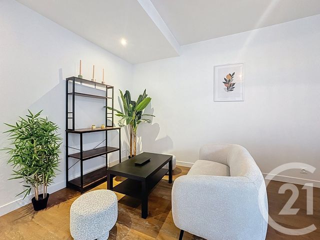 Appartement F5 à vendre - 5 pièces - 90.0 m2 - GUINGAMP - 22 - BRETAGNE - Century 21 Le Calvez