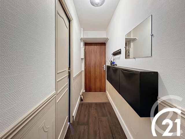 Appartement T1 à louer - 1 pièce - 34.0 m2 - GUINGAMP - 22 - BRETAGNE - Century 21 Le Calvez