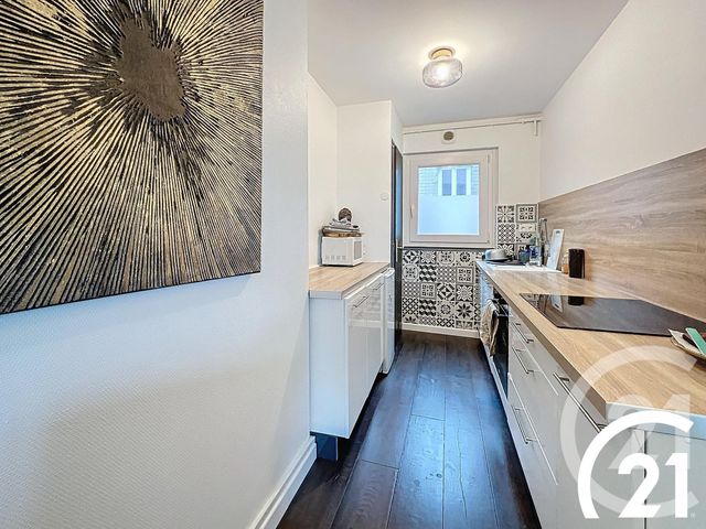 Appartement T1 à louer - 1 pièce - 34.0 m2 - GUINGAMP - 22 - BRETAGNE - Century 21 Le Calvez