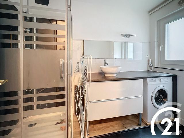 Appartement T1 à louer - 1 pièce - 34.0 m2 - GUINGAMP - 22 - BRETAGNE - Century 21 Le Calvez