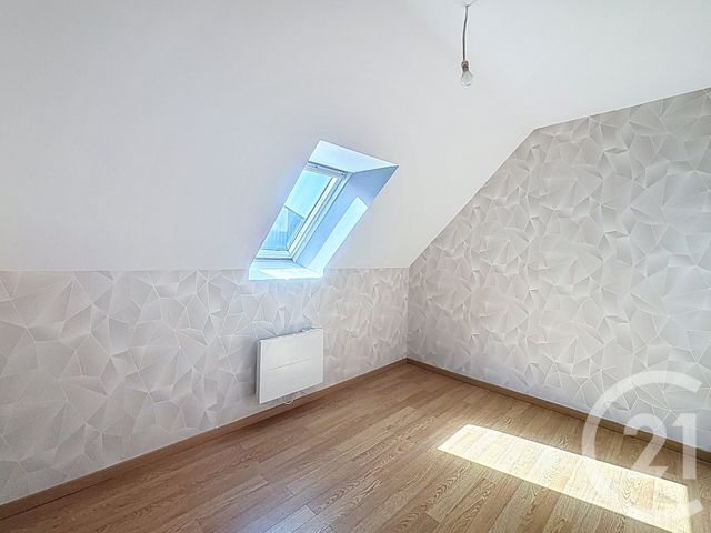 maison à louer - 5 pièces - 93.5 m2 - PLOUMAGOAR - 22 - BRETAGNE - Century 21 Le Calvez