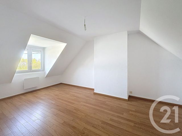 maison à louer - 5 pièces - 93.5 m2 - PLOUMAGOAR - 22 - BRETAGNE - Century 21 Le Calvez