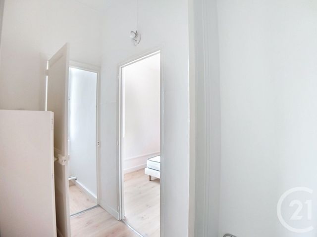 Appartement à louer - 2 pièces - 35.14 m2 - GUINGAMP - 22 - BRETAGNE - Century 21 Le Calvez