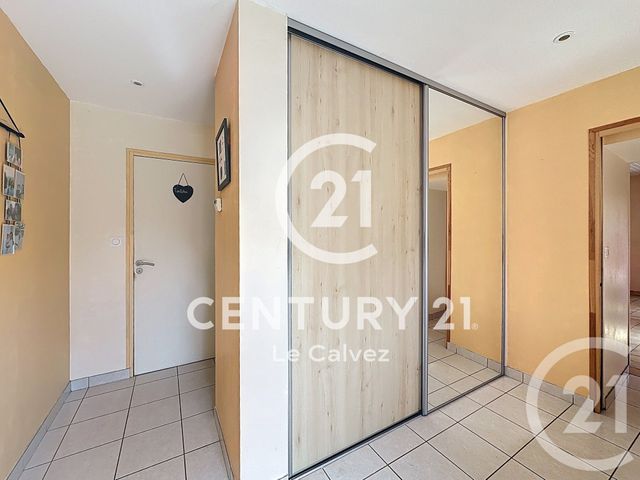 maison à vendre - 8 pièces - 220.0 m2 - PLOUMAGOAR - 22 - BRETAGNE - Century 21 Le Calvez