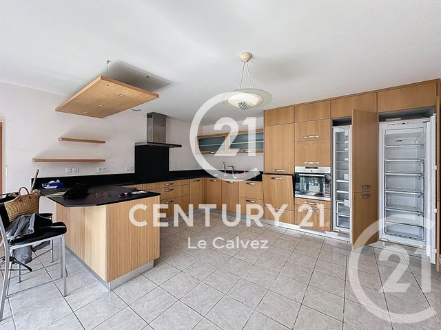 maison à vendre - 8 pièces - 220.0 m2 - PLOUMAGOAR - 22 - BRETAGNE - Century 21 Le Calvez