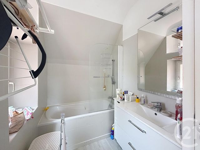 maison à vendre - 5 pièces - 138.86 m2 - GUINGAMP - 22 - BRETAGNE - Century 21 Le Calvez