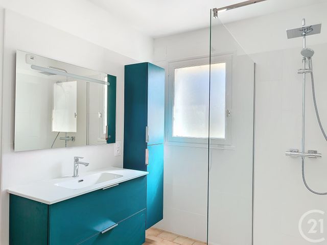 maison à louer - 7 pièces - 115.0 m2 - PLOUMAGOAR - 22 - BRETAGNE - Century 21 Le Calvez