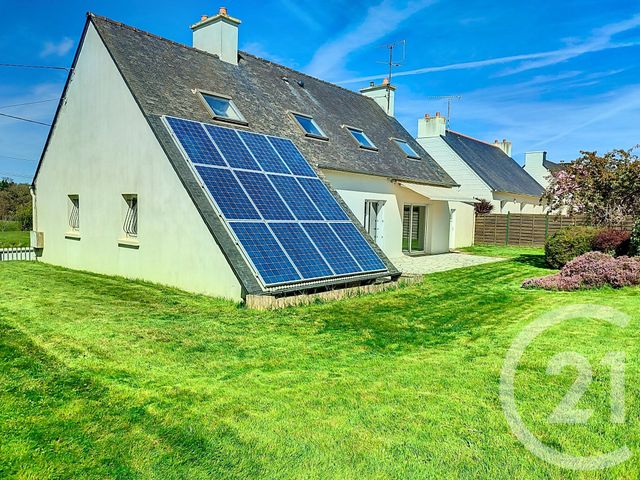 maison à louer - 7 pièces - 115.0 m2 - PLOUMAGOAR - 22 - BRETAGNE - Century 21 Le Calvez