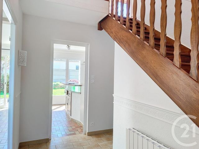 maison à louer - 7 pièces - 115.0 m2 - PLOUMAGOAR - 22 - BRETAGNE - Century 21 Le Calvez