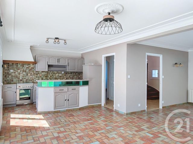 maison à louer - 7 pièces - 115.0 m2 - PLOUMAGOAR - 22 - BRETAGNE - Century 21 Le Calvez