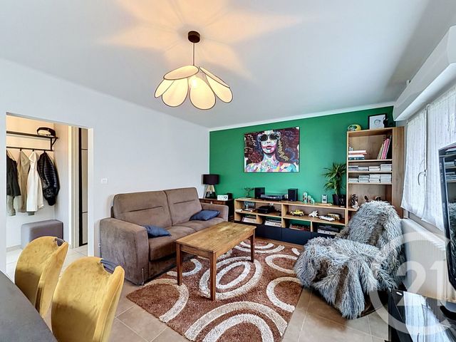 maison à vendre - 5 pièces - 85.0 m2 - PLOUMAGOAR - 22 - BRETAGNE - Century 21 Le Calvez