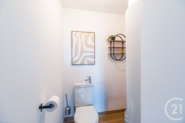 Appartement F4 à vendre - 4 pièces - 65.2 m2 - GUINGAMP - 22 - BRETAGNE - Century 21 Le Calvez