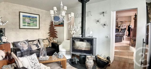 Afficher la photo en grand maison à vendre - 8 pièces - 207.0 m2 - GUINGAMP - 22 - BRETAGNE - Century 21 Le Calvez