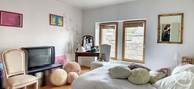 Afficher la photo en grand maison à vendre - 8 pièces - 207.0 m2 - GUINGAMP - 22 - BRETAGNE - Century 21 Le Calvez