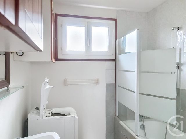 maison à louer - 4 pièces - 64.54 m2 - PLOUEC DU TRIEUX - 22 - BRETAGNE - Century 21 Le Calvez