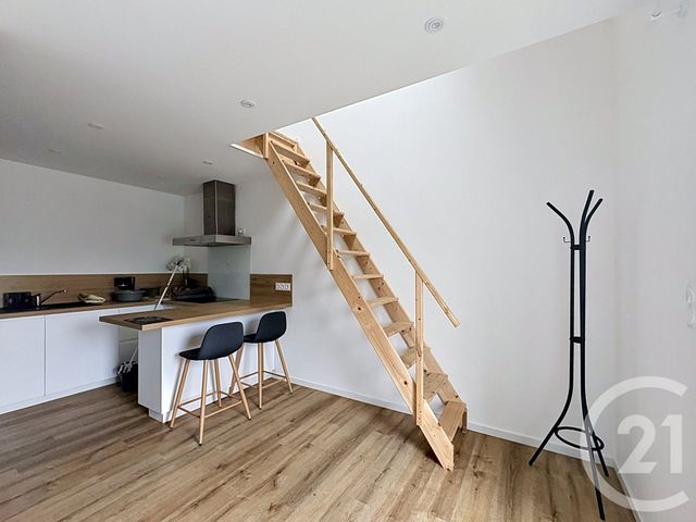 Appartement T3 à louer - 3 pièces - 34.0 m2 - LANRODEC - 22 - BRETAGNE - Century 21 Le Calvez