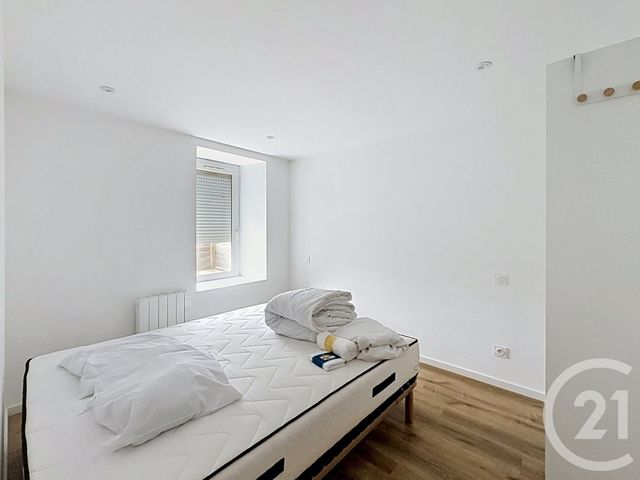 Appartement T3 à louer - 3 pièces - 34.0 m2 - LANRODEC - 22 - BRETAGNE - Century 21 Le Calvez