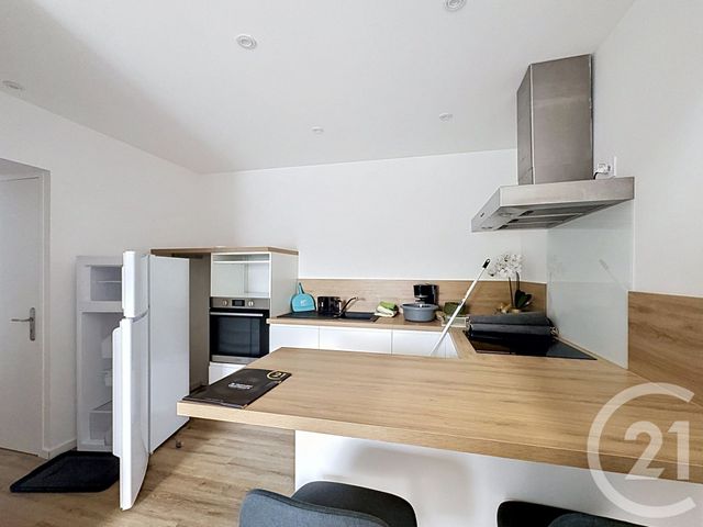 Appartement T3 à louer - 3 pièces - 34.0 m2 - LANRODEC - 22 - BRETAGNE - Century 21 Le Calvez