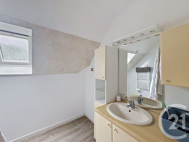 Appartement T4 à louer - 4 pièces - 55.0 m2 - LANRODEC - 22 - BRETAGNE - Century 21 Le Calvez