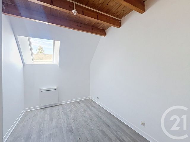 Appartement T3 à louer - 4 pièces - 58.0 m2 - GUINGAMP - 22 - BRETAGNE - Century 21 Le Calvez