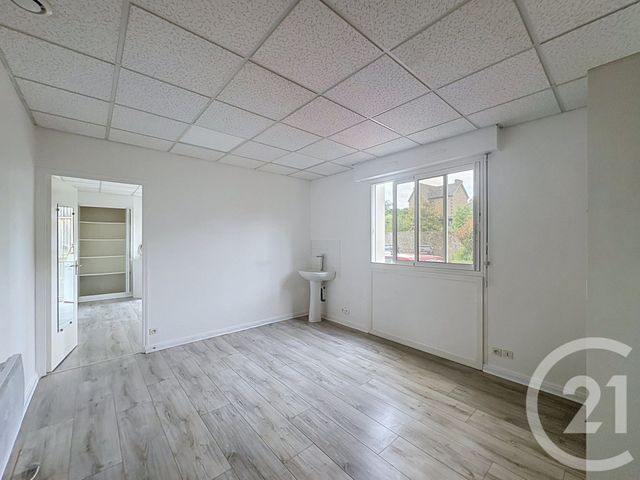 Appartement Local à louer - 4 pièces - 75.85 m2 - GUINGAMP - 22 - BRETAGNE - Century 21 Le Calvez