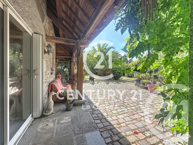 maison à vendre - 9 pièces - 182.61 m2 - GUINGAMP - 22 - BRETAGNE - Century 21 Le Calvez