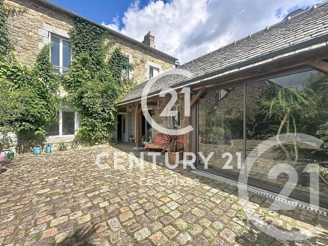 maison à vendre - 9 pièces - 182.61 m2 - GUINGAMP - 22 - BRETAGNE - Century 21 Le Calvez