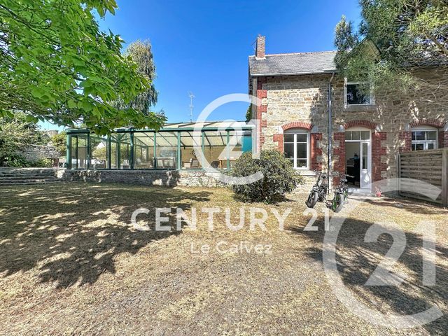 maison à vendre - 6 pièces - 231.0 m2 - GUINGAMP - 22 - BRETAGNE - Century 21 Le Calvez