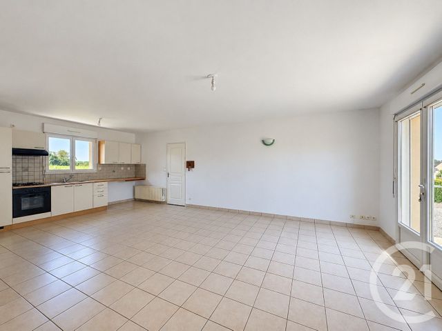 maison à louer - 4 pièces - 75.0 m2 - POMMERIT LE VICOMTE - 22 - BRETAGNE - Century 21 Le Calvez