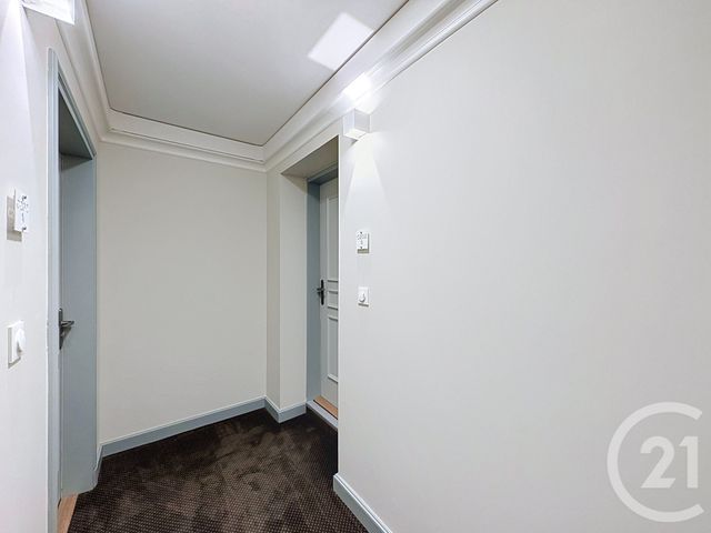 Appartement Studio à louer - 1 pièce - 33.37 m2 - GUINGAMP - 22 - BRETAGNE - Century 21 Le Calvez