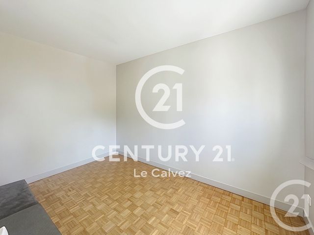 Appartement F2 à vendre - 2 pièces - 34.0 m2 - GUINGAMP - 22 - BRETAGNE - Century 21 Le Calvez