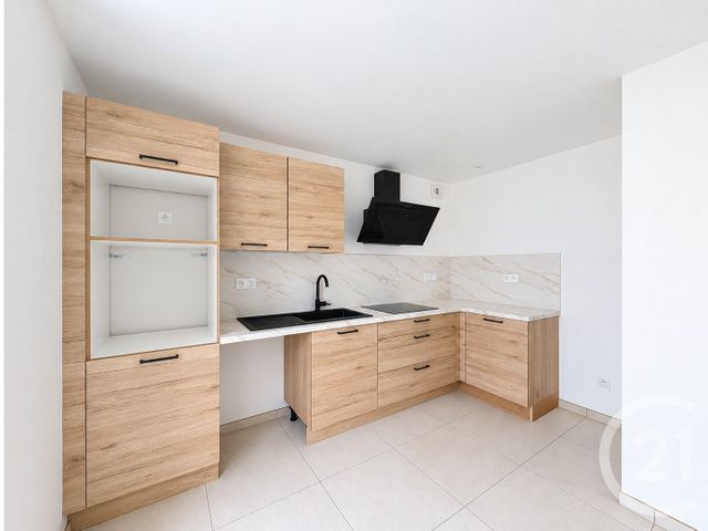maison à louer - 4 pièces - 102.25 m2 - PLOUISY - 22 - BRETAGNE - Century 21 Le Calvez