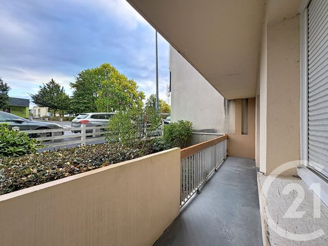 Appartement à louer - 3 pièces - 70.04 m2 - GUINGAMP - 22 - BRETAGNE - Century 21 Le Calvez