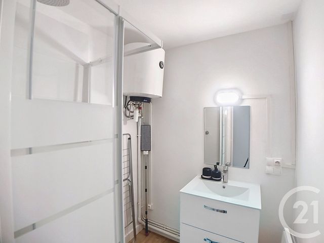 Appartement T2 à louer - 2 pièces - 37.28 m2 - GUINGAMP - 22 - BRETAGNE - Century 21 Le Calvez
