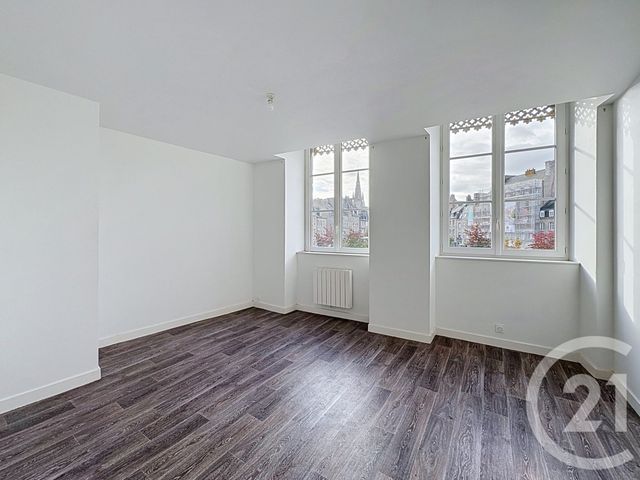 Appartement T3 à louer - 3 pièces - 75.87 m2 - GUINGAMP - 22 - BRETAGNE - Century 21 Le Calvez