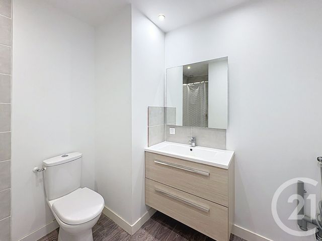 Appartement T3 à louer - 3 pièces - 75.87 m2 - GUINGAMP - 22 - BRETAGNE - Century 21 Le Calvez
