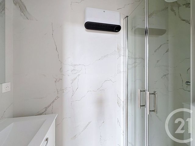 Appartement F2 à louer - 2 pièces - 32.46 m2 - GUINGAMP - 22 - BRETAGNE - Century 21 Le Calvez
