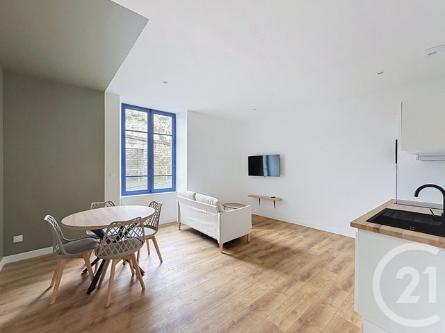 Appartement F2 à louer - 2 pièces - 32.46 m2 - GUINGAMP - 22 - BRETAGNE - Century 21 Le Calvez